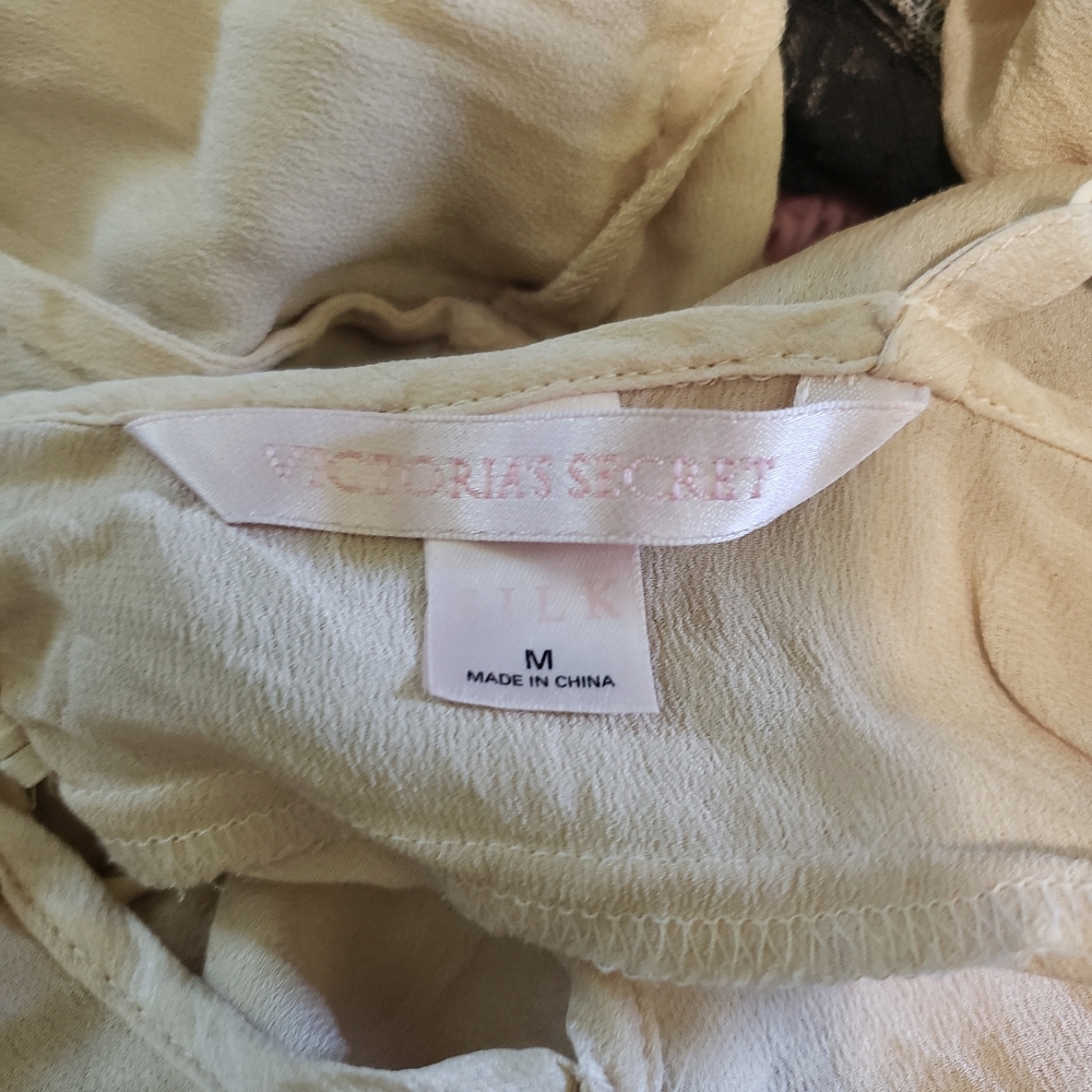 Vintage Victoria's Secret Silk Babydoll - Picture 13 of 14